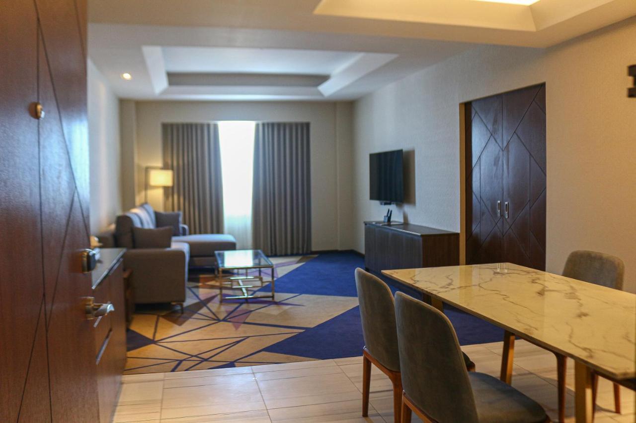 Luxent Hotel Quezon City Εξωτερικό φωτογραφία