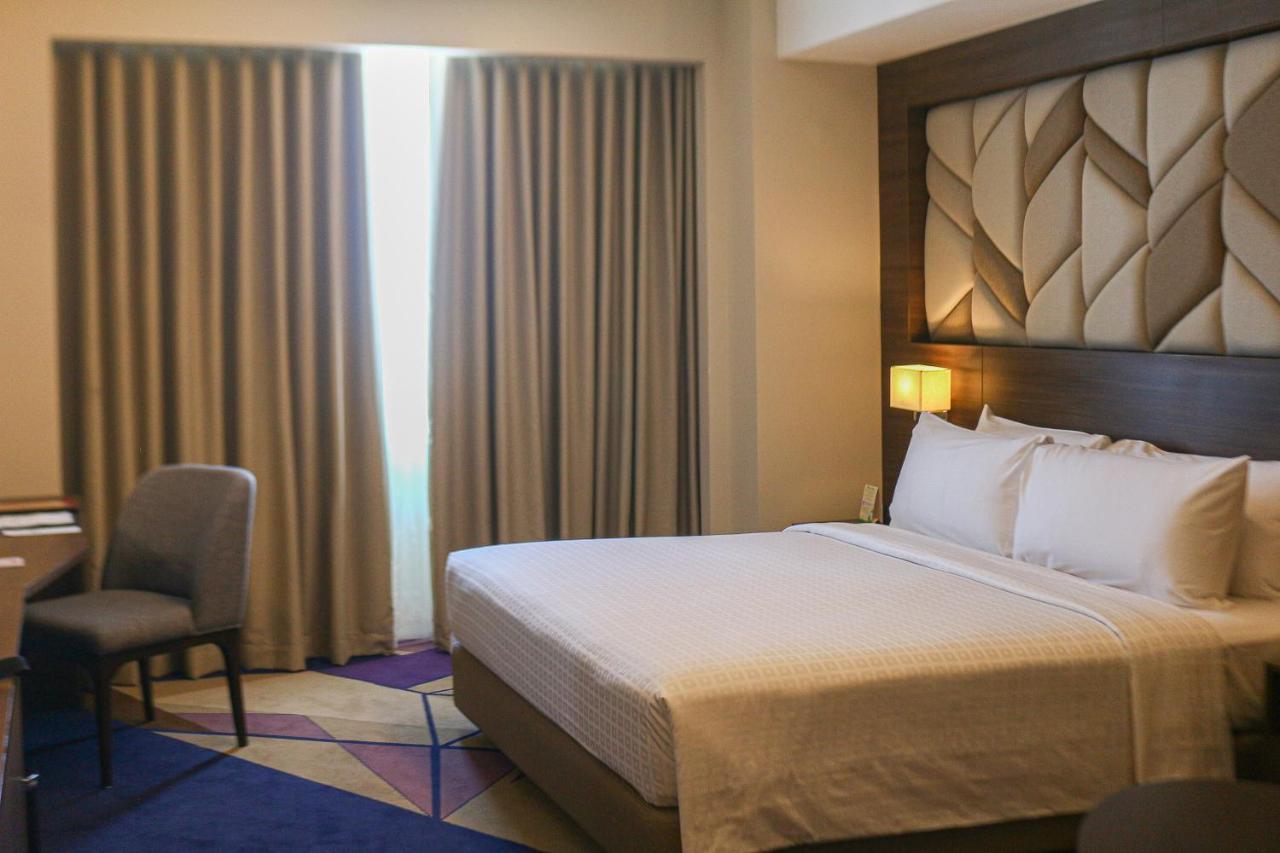 Luxent Hotel Quezon City Εξωτερικό φωτογραφία