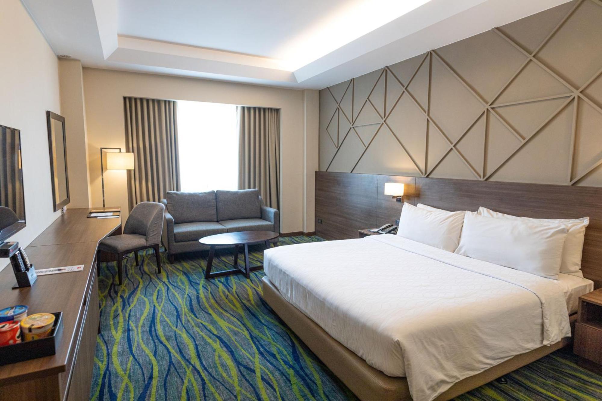 Luxent Hotel Quezon City Εξωτερικό φωτογραφία