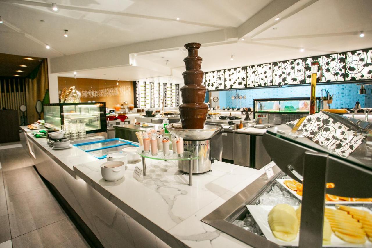 Luxent Hotel Quezon City Εξωτερικό φωτογραφία