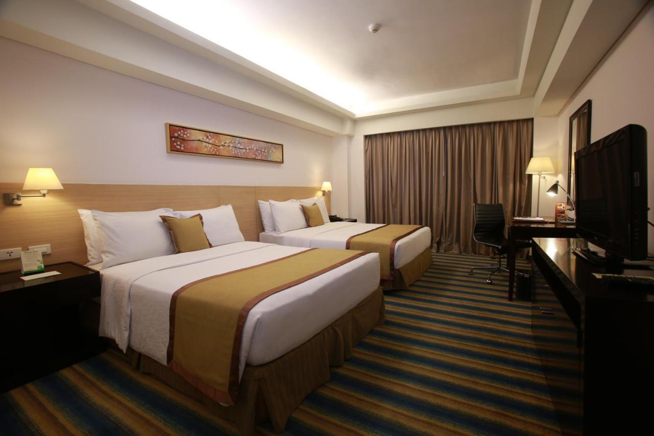 Luxent Hotel Quezon City Εξωτερικό φωτογραφία